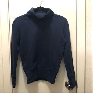 Madewell Turtleneck Sweatshirt 
Navy size XXS